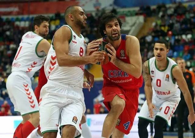 又是逆转！巴萨主场战胜马竞！目前领先四分稳居榜首～（巴萨再度逆转，主场击败马竞！领先4分稳居榜首）