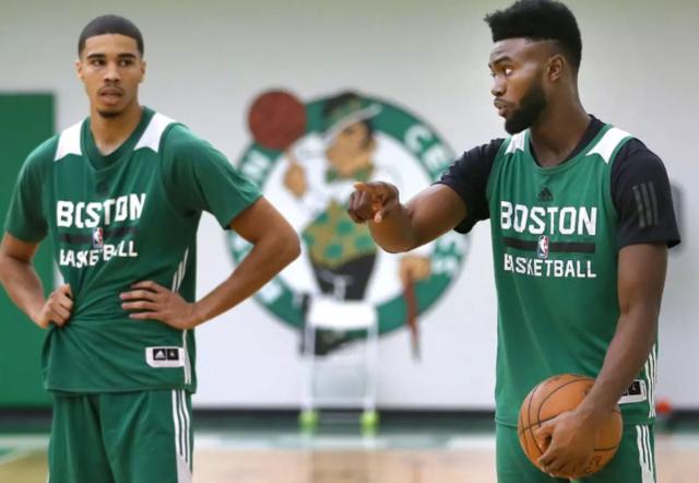 都体：前尤文主席阿涅利禁职期已结束，但他目前无意回归足球（都灵体育报：前尤文主席阿涅利禁令期满，暂不打算重返足坛）