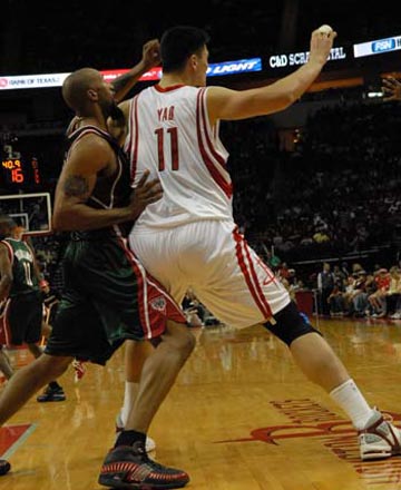 基德：弗拉格上半场很有侵略性，下半场我们就依靠浓眉（基德：弗拉格上半场火力十足，易边后我们主要倚仗浓眉）